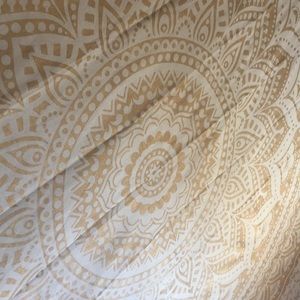 Meet your Posher, Cynthia